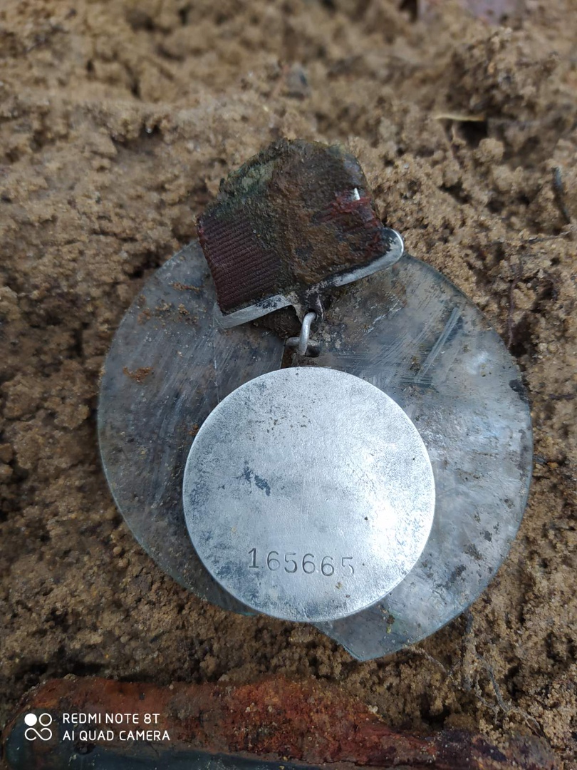 2KIYQYinT1s